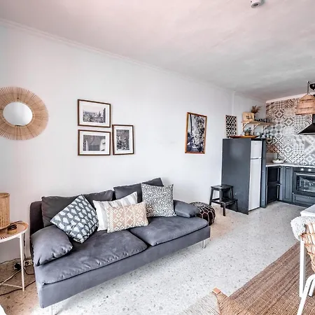 Appartamento Newly Renovated In With Huge Pool Nerja