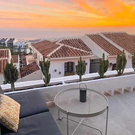 Newly Renovated In With Huge Pool