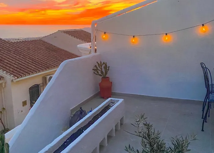 Newly Renovated In With Huge Pool Appartement