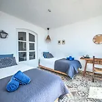 Lejlighed Newly Renovated In With Huge Pool