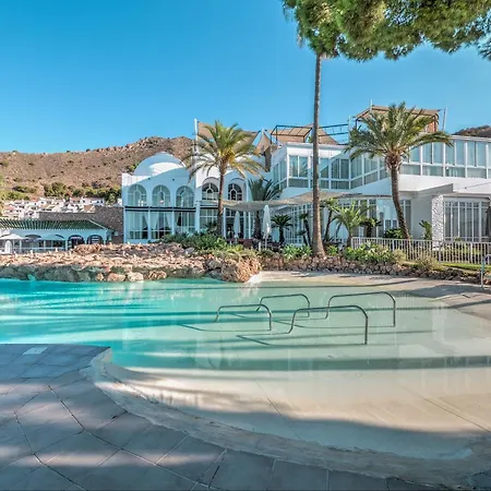 Newly Renovated In With Huge Pool * Nerja