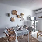 Newly Renovated In With Huge Pool Διαμέρισμα Nerja