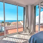 Newly Renovated In With Huge Pool *